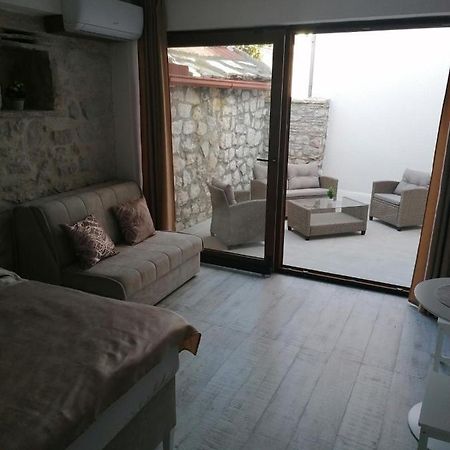 Vila Mira Trebinje Exterior foto