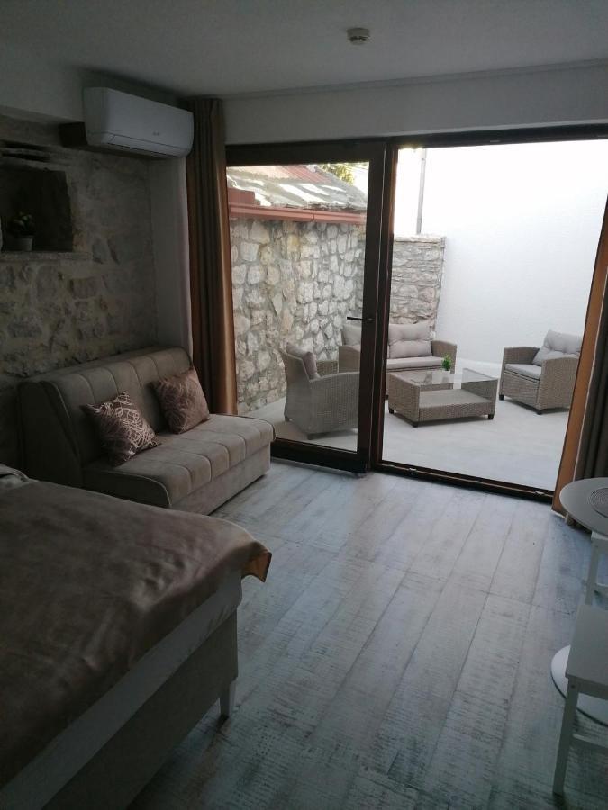 Vila Mira Trebinje Exterior foto