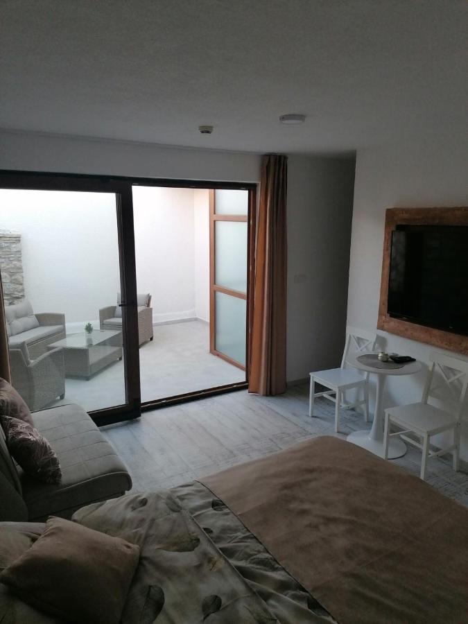 Vila Mira Trebinje Exterior foto