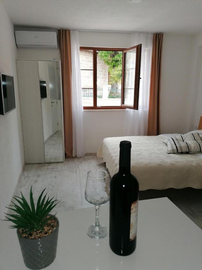 Vila Mira Trebinje Exterior foto